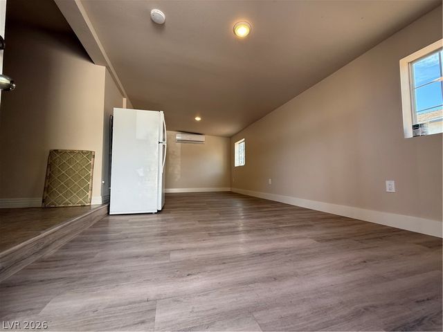 4900 Washington, Las Vegas, NV 89110