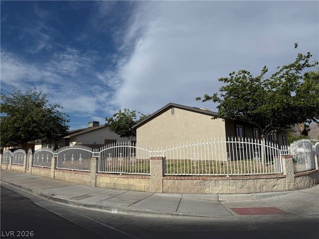 4900 Washington, Las Vegas, NV 89110