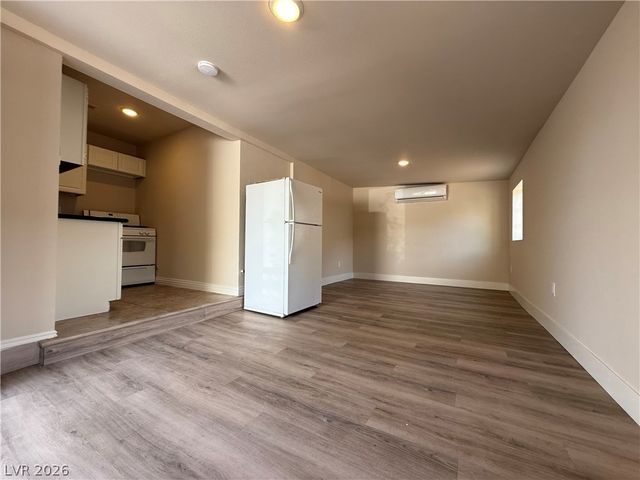 4900 Washington, Las Vegas, NV 89110