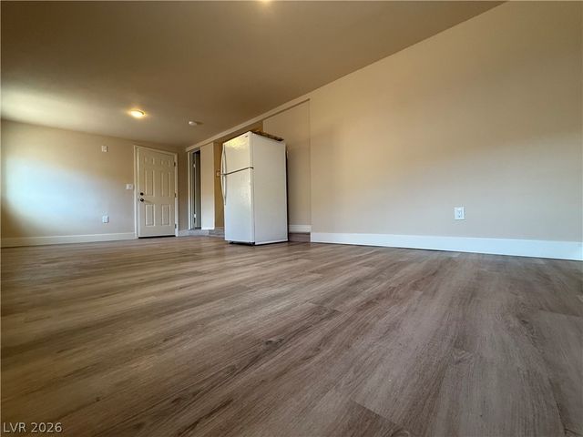 4900 Washington, Las Vegas, NV 89110