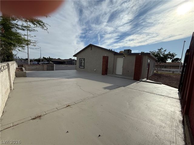 4900 Washington, Las Vegas, NV 89110