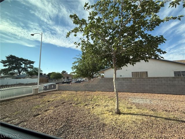 4900 Washington, Las Vegas, NV 89110