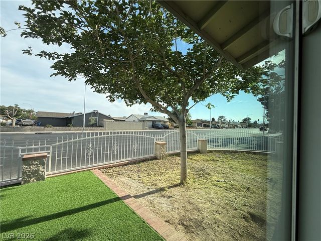 4900 Washington, Las Vegas, NV 89110