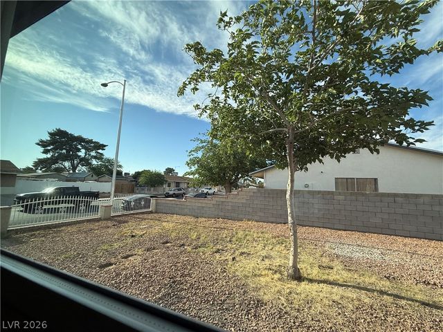 4900 Washington, Las Vegas, NV 89110