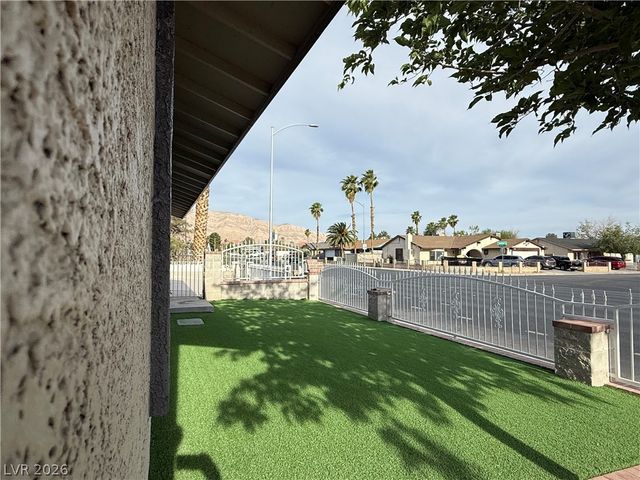4900 Washington, Las Vegas, NV 89110