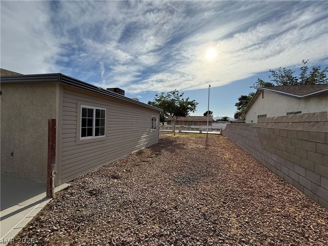 4900 Washington, Las Vegas, NV 89110