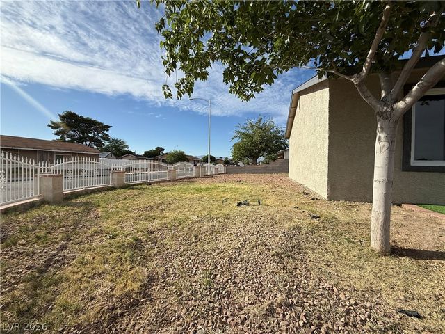 4900 Washington, Las Vegas, NV 89110