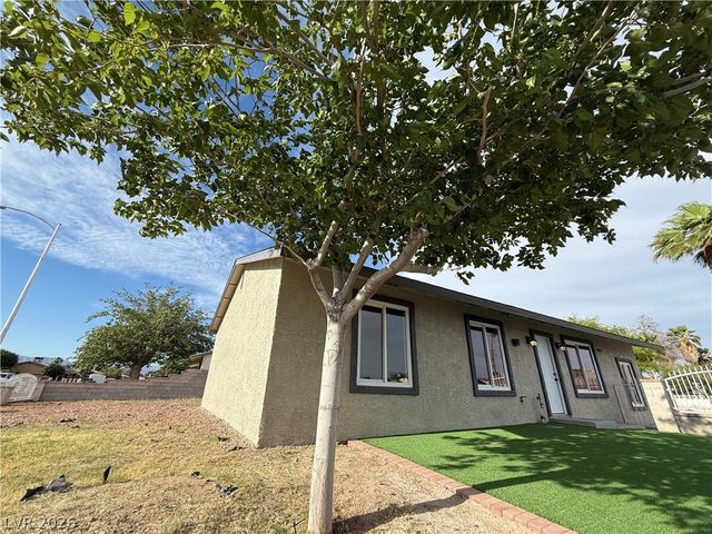 4900 Washington, Las Vegas, NV 89110