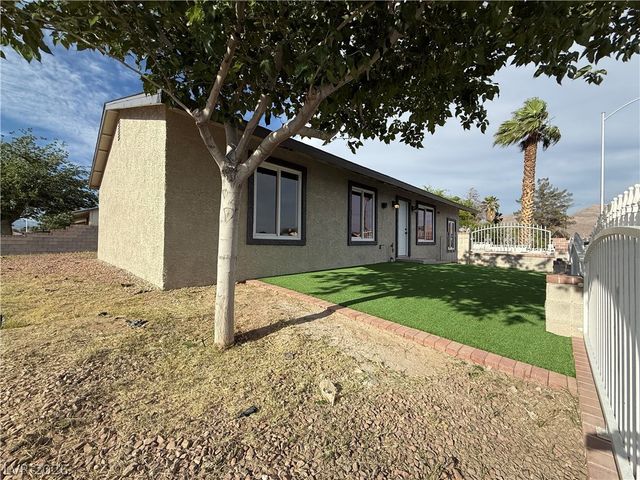 4900 Washington, Las Vegas, NV 89110
