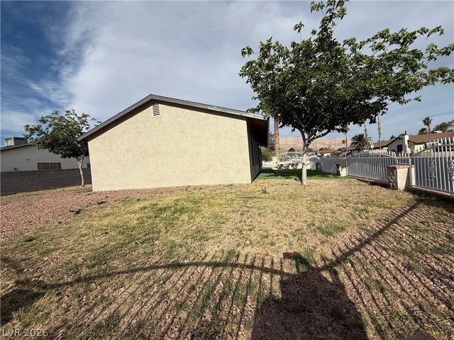 4900 Washington, Las Vegas, NV 89110