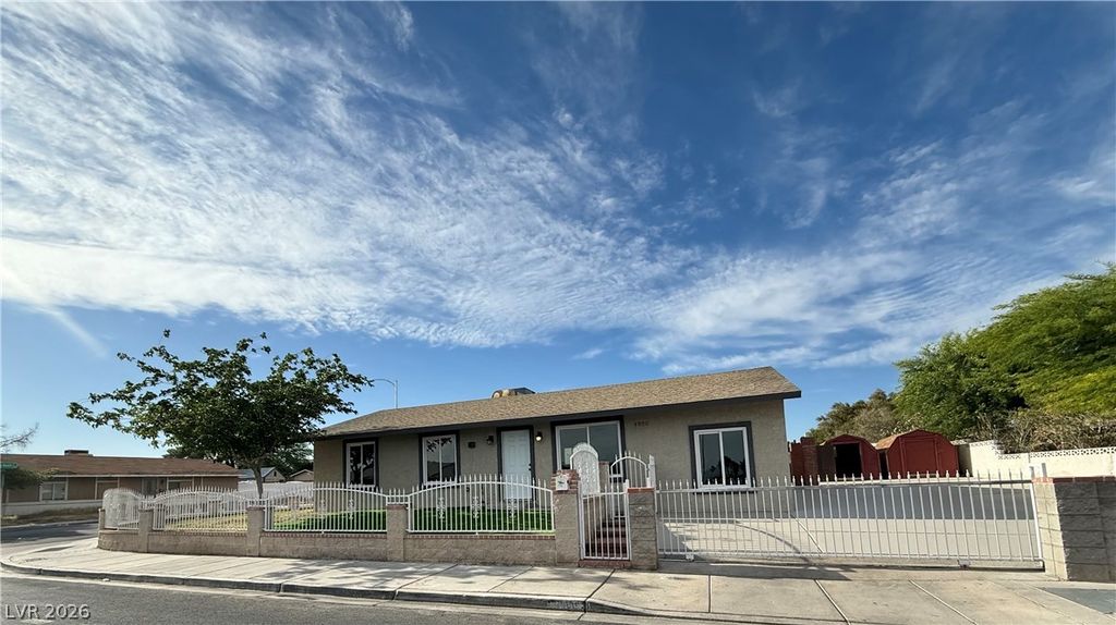 4900 Washington, Las Vegas, NV 89110