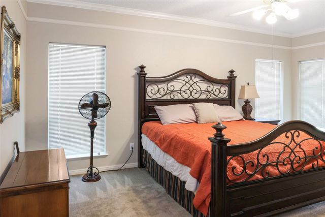 613 Regina Drive, Hewitt, TX 76643