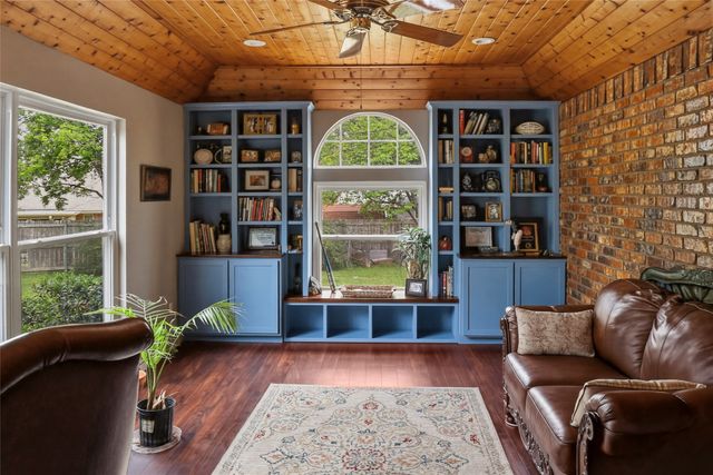 613 Regina Drive, Hewitt, TX 76643