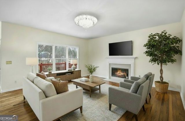 220 Ridge Bluff Lane, Suwanee, GA 30024