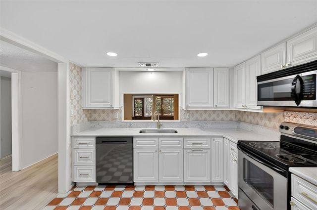 2555 ROYAL PINES CIRCLE 15A, Clearwater, FL 33763