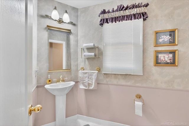 57237 Copper Creek Drive, Washington Twp, MI 48094