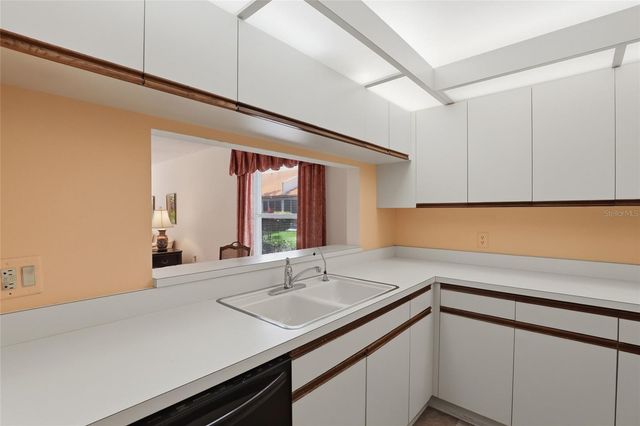 5721 CASA DEL SOL BOULEVARD 3223, Sarasota, FL 34233