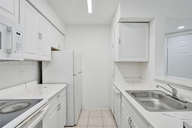 2866 S University Dr 5107, Davie, FL 33328