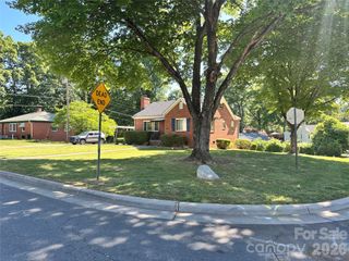 600 W Cama Street 8, Charlotte, NC 28217