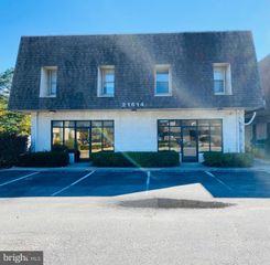 21614 Great Mills Rd Apt 102A, Lexington Park, MD 20653