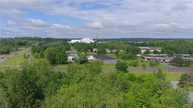 8274 Willett Parkway, Lysander, NY 13027