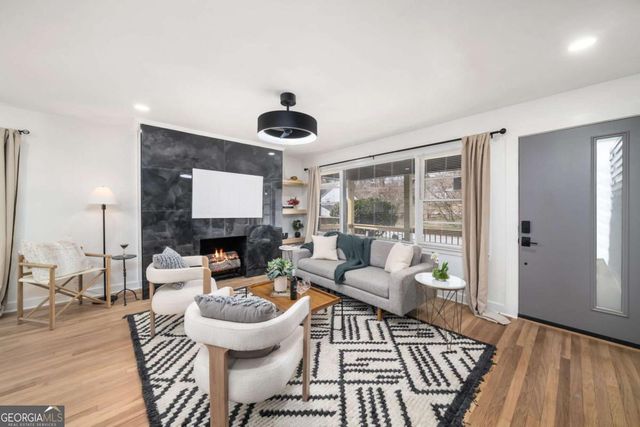 108 Burbank Drive SW, Atlanta, GA 30314