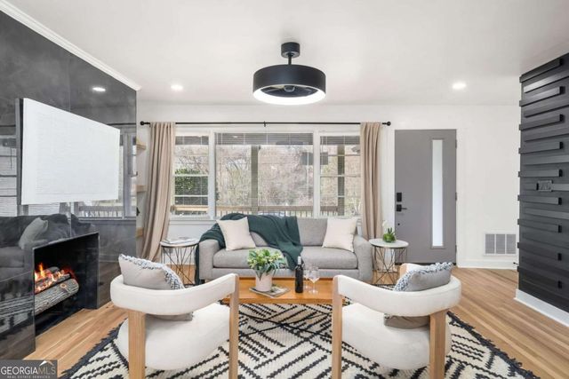 108 Burbank Drive SW, Atlanta, GA 30314