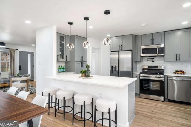 108 Burbank Drive SW, Atlanta, GA 30314