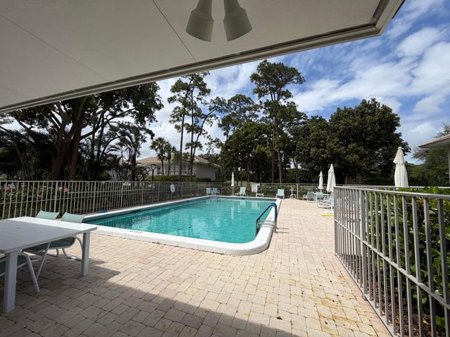 4249 N Quail Ridge Dr Drive A, Boynton Beach, FL 33436