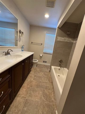 2184 Cumberland Drive, Troy, MI 48085