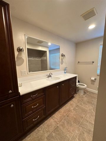 2184 Cumberland Drive, Troy, MI 48085