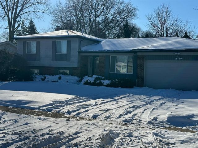 2184 Cumberland Drive, Troy, MI 48085