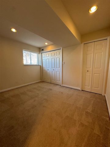 2184 Cumberland Drive, Troy, MI 48085