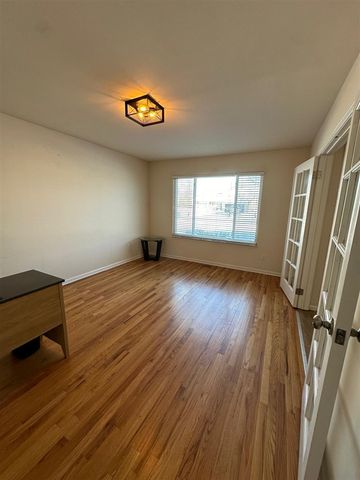 2184 Cumberland Drive, Troy, MI 48085