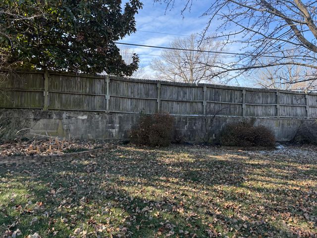 117 Robin Rd, Nicholasville, KY 40356