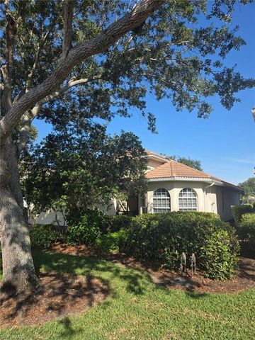 6719 Crowned Eagle LN, Naples, FL 34113