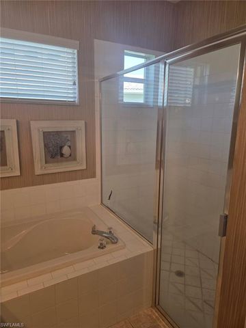 6719 Crowned Eagle LN, Naples, FL 34113