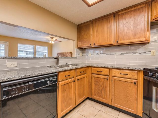 9204 Sedgemoor TRL B, Austin, TX 78748