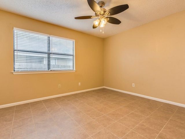 9204 Sedgemoor TRL B, Austin, TX 78748