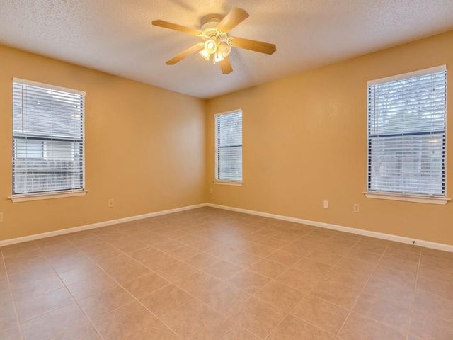 9204 Sedgemoor TRL B, Austin, TX 78748