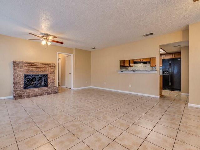 9204 Sedgemoor TRL B, Austin, TX 78748