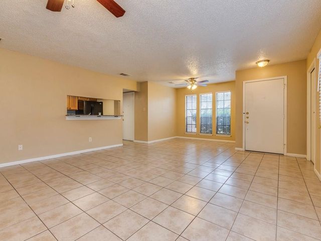 9204 Sedgemoor TRL B, Austin, TX 78748