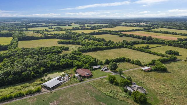 2794 Darnell Rd, Lewisburg, TN 37091