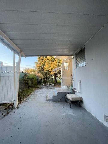 121 NE 169th Ter, North Miami Beach, FL 33162