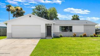 20 Laurel Oaks Circle, Ormond Beach, FL 32174