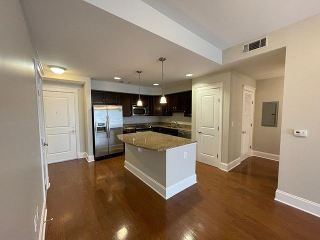 222 Glenwood Avenue 308, Raleigh, NC 27603