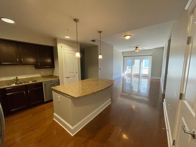 222 Glenwood Avenue 308, Raleigh, NC 27603