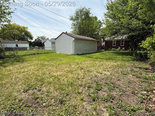 1746 N Denwood Street, Dearborn, MI 48128