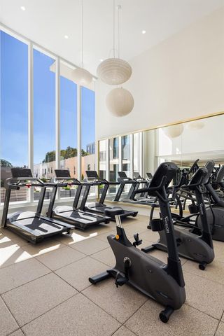 30-55 Vernon Boulevard 8D, Astoria, NY 11102