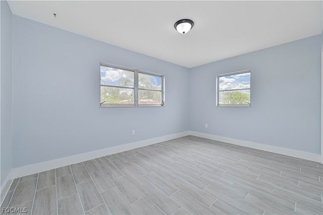 802 Taylor LN, Lehigh Acres, FL 33936